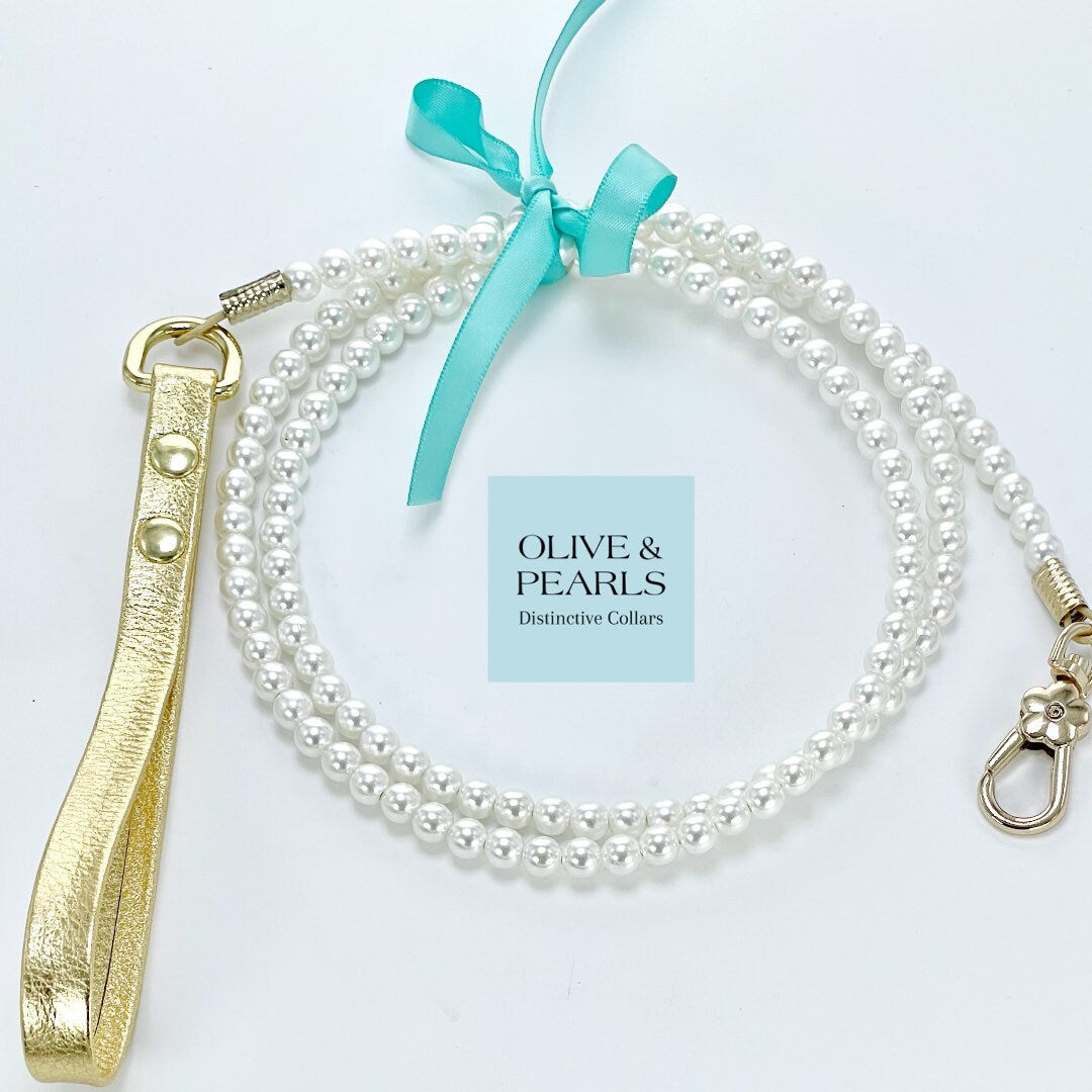 The "Milla" Pearl Dog Leash